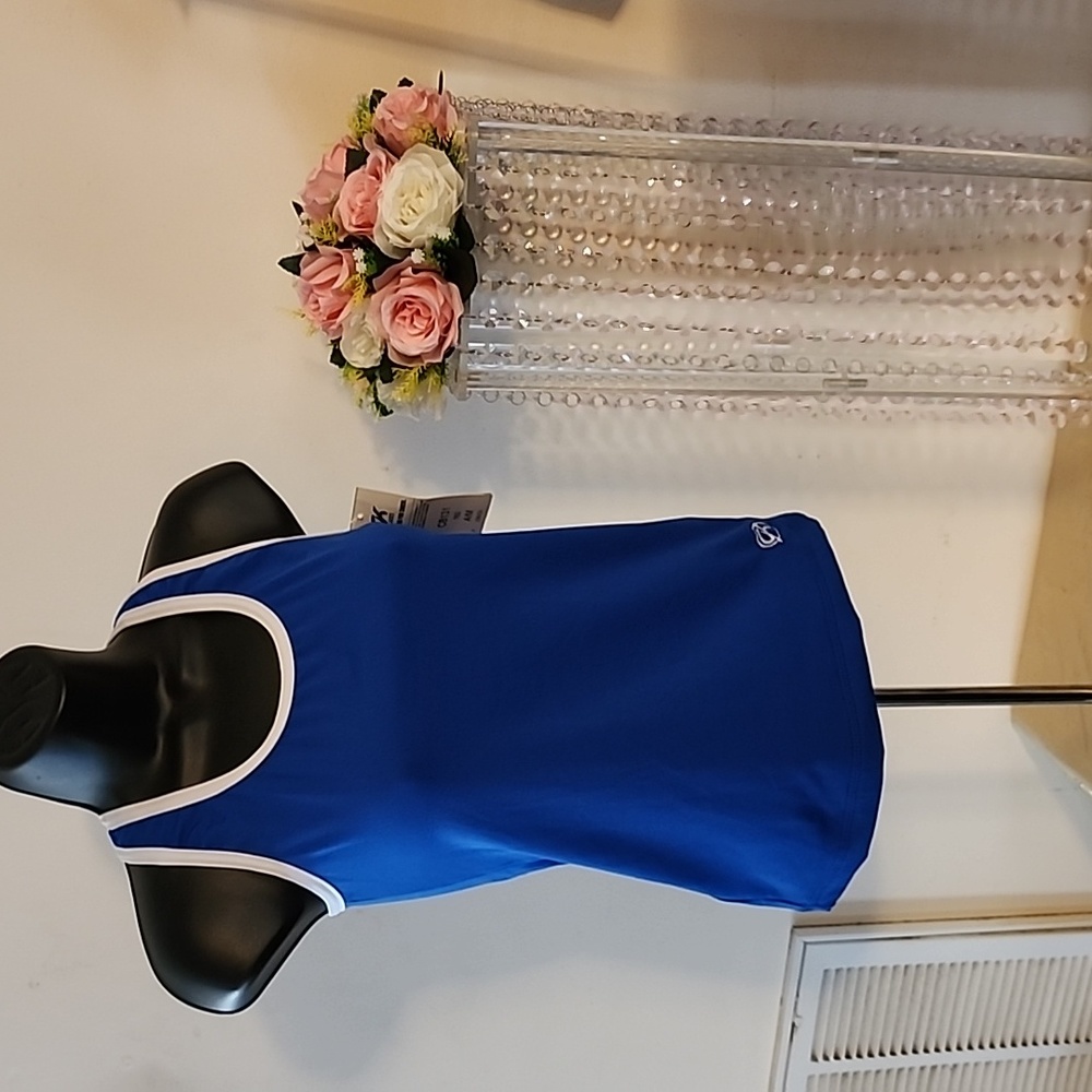 WOMEN'S SWIM TOP